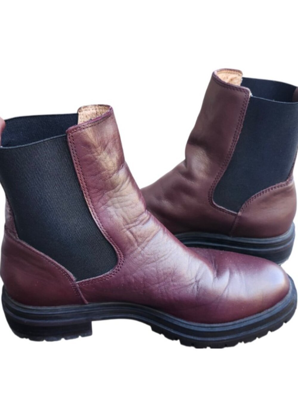 Madewell Leather Chelsea Boots Burgundy Lug Sole Pull On Women’s Size 9 - Picture 7 of 11